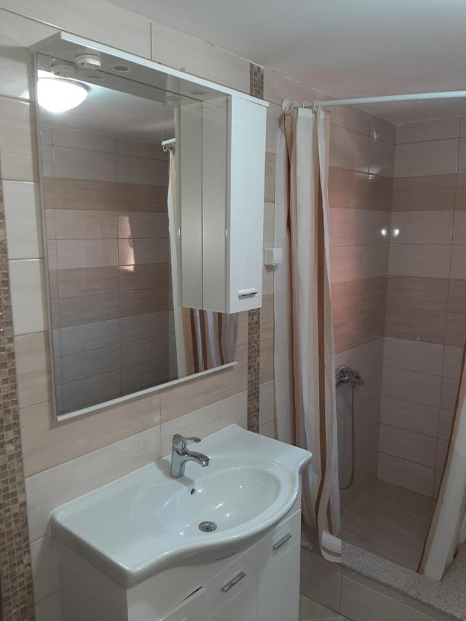 Apartmani Mia Vuksanovic Cetinje Chambre photo