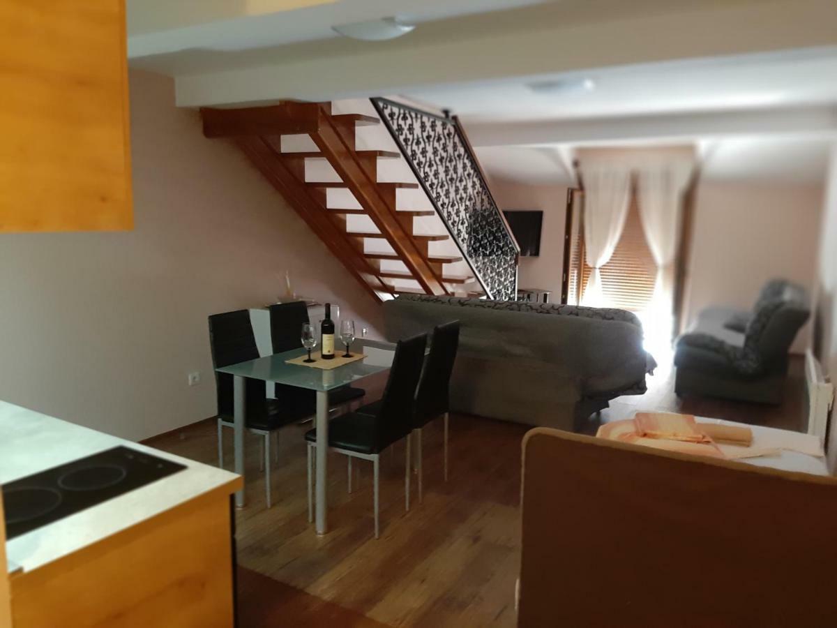 Apartmani Mia Vuksanovic Cetinje Extérieur photo