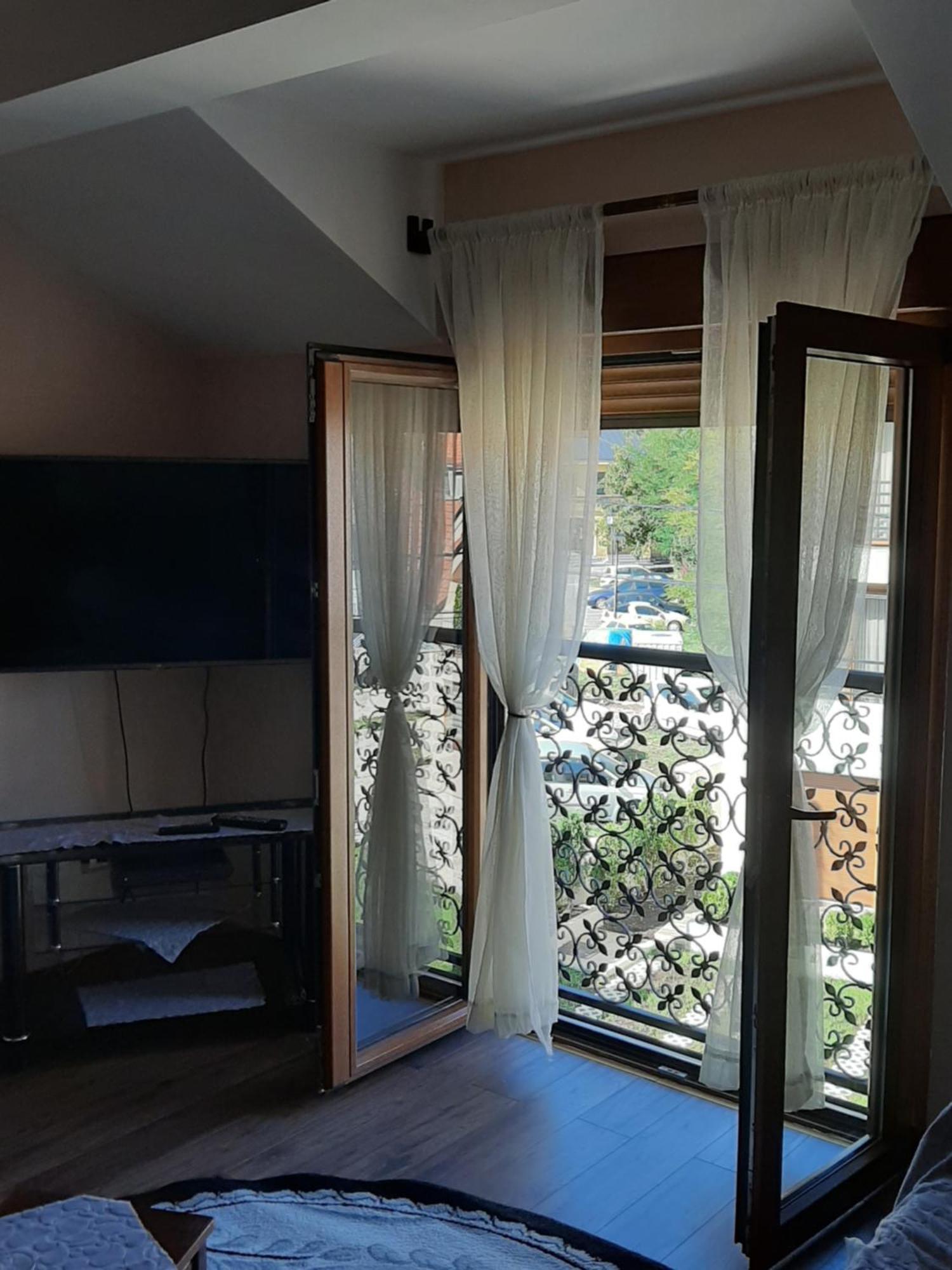 Apartmani Mia Vuksanovic Cetinje Extérieur photo
