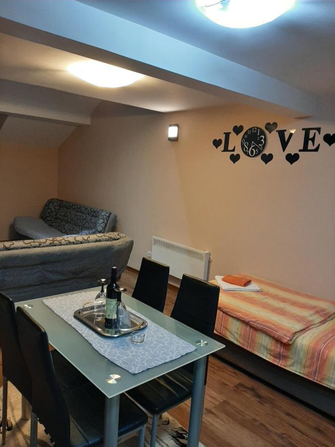 Apartmani Mia Vuksanovic Cetinje Extérieur photo